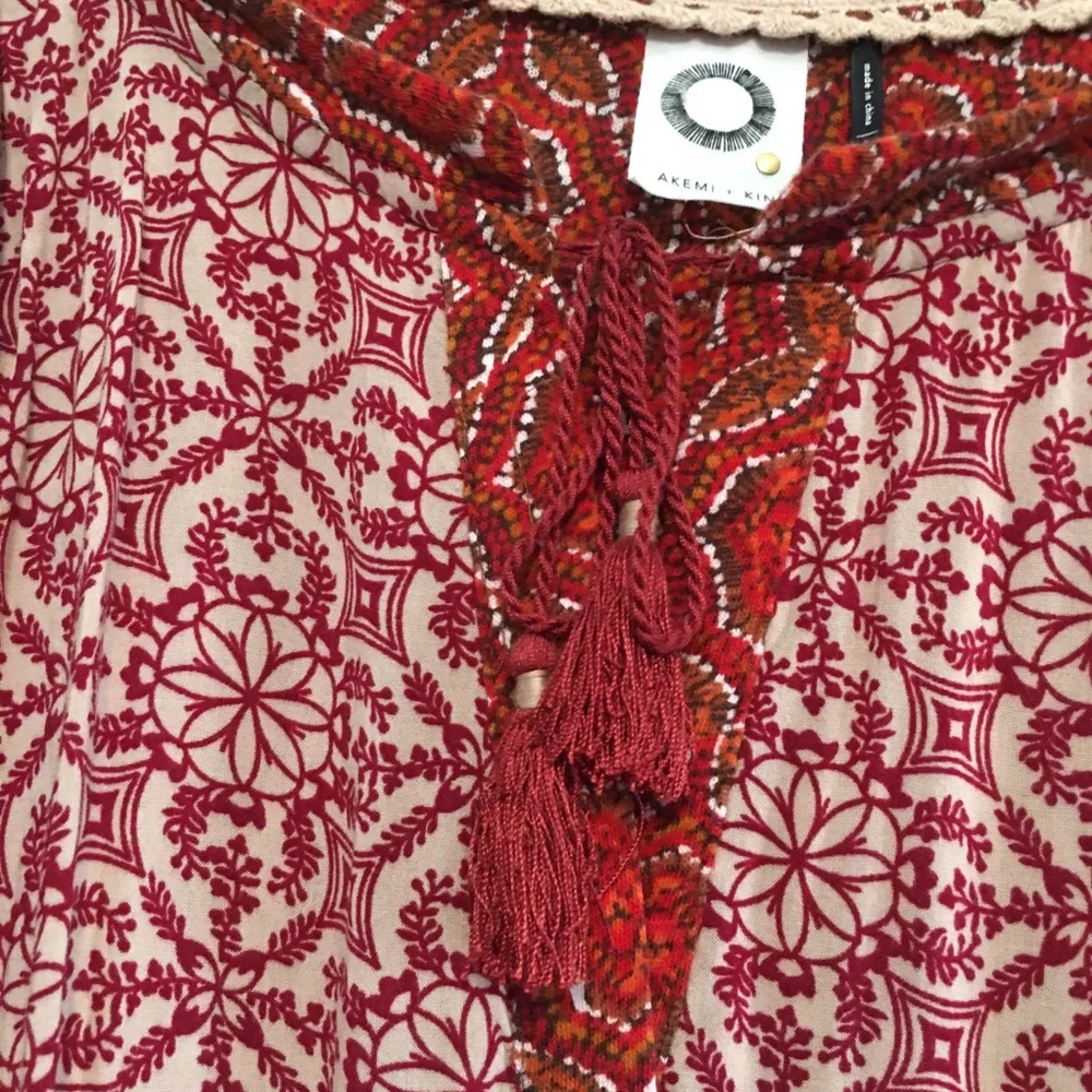 Akemi + Kin Tunic Top - Picture 4 of 8